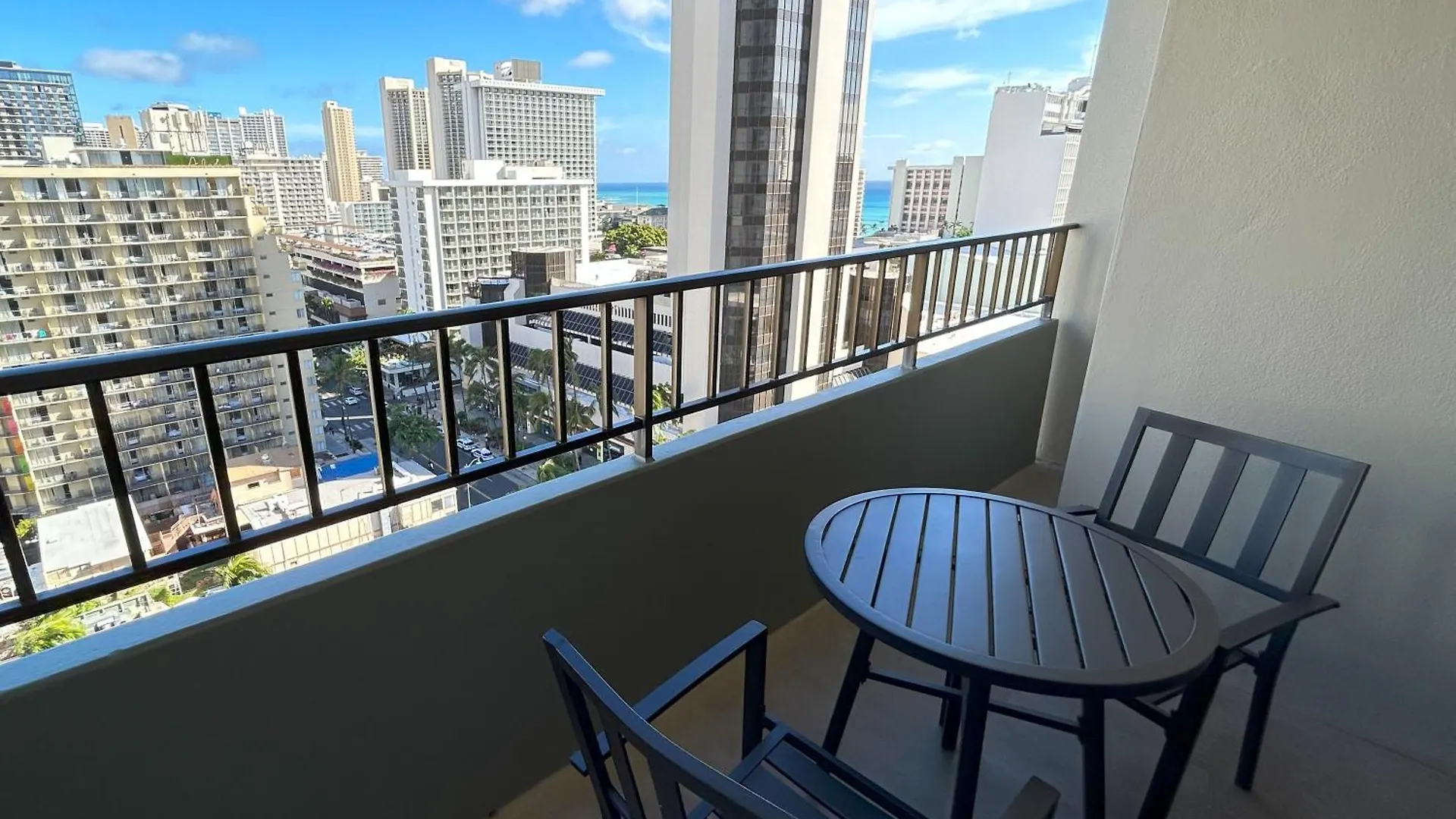 Royal Kuhio 1606 - Spacious Studio With Diamond Head City Views In The Heart Of Waikiki! Honolulu